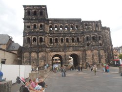 Porta Nigra (2).JPG