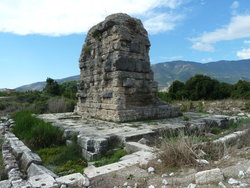 Limyra_Kenotaph_Gaius_Caesar_01.jpg