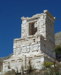 Sagalassos_Heroon_01.jpg