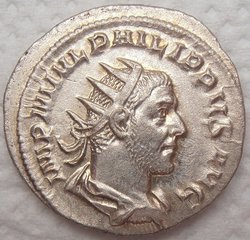 Philippus I. Arabs RIC 4 A.JPG