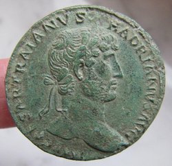 Hadrian Sestertius 563b-Obv1 - 1_opt_opt.jpg
