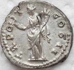 Aelius 136-137 Denar 3,42g Rom RIC 430 R.JPG