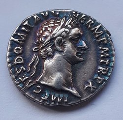 domitian720av.jpg