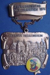 k-k-HDH 1974 3.Int.Wandertag Mergelstetten - Schloß Hellenstein, emaillierter Heidekopf.JPG