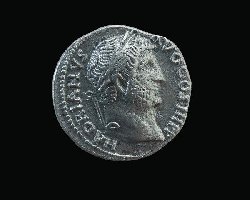 Denar Hadrian Av.JPG