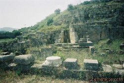 Eshmun-Tempel in Sidon.jpg