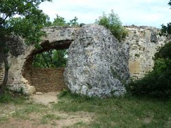 Pont_du_Gard_Wasserklau.JPG