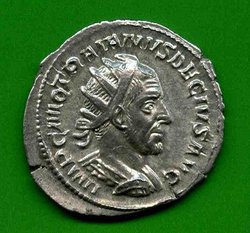 Ant. Traianus Decius C. 113 (a) Av. IMP C M Q TRAIANVS DECIUS AVG..jpg