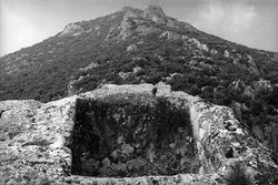 Throne_of_Pelops_Mount_Sipylus_Manisa_Turkey.jpg