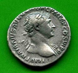 Denar Traianus C. 140 Av. IMP TRAIANVS AVG GER DAC PM TR P COS VI PP..jpg