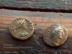 Trajan Pergamon.jpg
