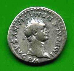 Denar Domitianus RSC 568b (var.). Av. IMP CAES DOMITIANVS AVG PM..jpg
