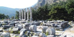 Priene_Athenatempel_02.JPG