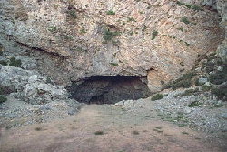 Ideon-Andron-Höhle.jpg