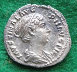 RIC 517c Denar, 147-150, Rom, (1).JPG