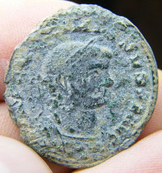 follis-1.jpg