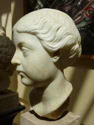 lucilla_1_moa.jpg
