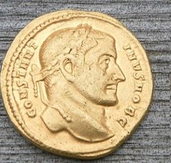 Aureus klein.jpg