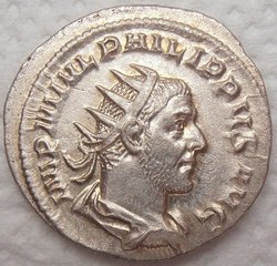 Philippus I. Arabs RIC 4 A.JPG