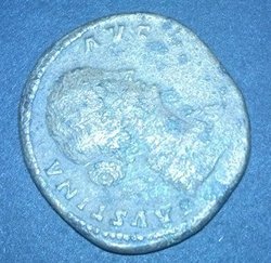 FAUSTINA (4).jpg