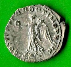 2. Exemplar Denar Traianus C. 77 Rv. COS V PP SPQR OPTIMO PRINC. Viktoria a. Schilden.jpg