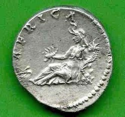 Denar Hadrianus RSC 138a Rv. AFRICA m. Elefantenskalp, m. Skorpion u. Füllhorn, dav. Früchtekorb.jpg
