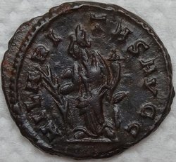 Tetricus I. 273-274 Antoninian 3,36g Trier RIC 80 R - Kopie.jpg