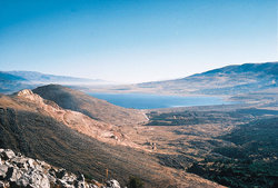Qaraoun_Lake.jpg (110.96 KiB) 5347 mal betrachtet Qaraoun_Lake.jpg