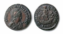 Valentinian II Antiochia RIC XI 40b GLORIA ROMANORVM.jpg