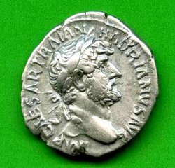 Denar Hadrianus C. 1109 Av. IMP CAESAR TRAIAN HADRIANVS AVG.jpg