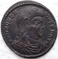 Magnentius Doppel-Maiorina (AE-1) 10,17g Trier RIC 318 A.JPG