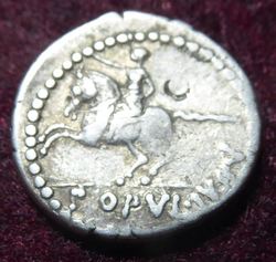 Reiterstatue Octavian RV.jpg