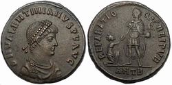 Valentinianus II Antiochia RIC42c.JPG
