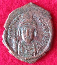 0582-0602 Mauricius Tiberius, Follis, J 7, Of.A, So 7,21 (1).JPG