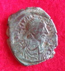 0527-0563 Justinian I. 16 Nummis, Thessal.542-47, So 4,49 (1).JPG
