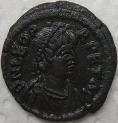 Leo I. 457-474 Maiorina (AE-2) 5,52g Constantinopel RIC 660 A.JPG