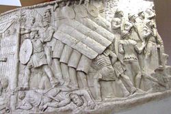 1024px-Roman_turtle_formation_on_trajan_column.jpg