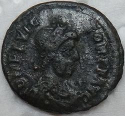 Flavius Victor 387-388 Halb-Centenionalis (AE-4) 1,43g Aquileia RIC 55b.1 A.JPG