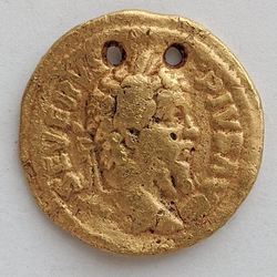 SeptSev_Aureus_IndischeLochung_Av_.jpg