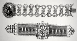 Tafel 37 . Schmuck Armbänder.jpg