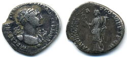 Trajan RIC 332 var.jpg