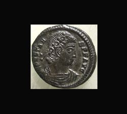 Constans Follis Victoria RIC 181 Av..jpg