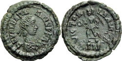 Valentinianus II Nummus Siscia.jpg