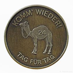 24_Medaille Komm' wieder Tag für Tag - Kamel mit 24 - Lass das erste Glas stehen AV 800x800 150KB.jpg