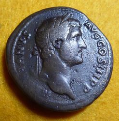 Hadrian overstrike av.jpg