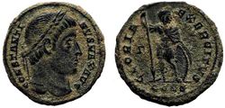 Constantine I RIC VII Constantinople 22 klein2.jpg