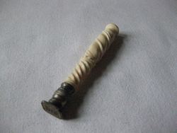 Elfenbein, 7,3 cm (2).JPG