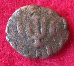 2.Jhd.n. Orodes III., AE-Drachme, vH 16.3,2-1A (2).JPG