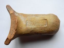 Amphorenhenkel  mit Stempel x.jpg