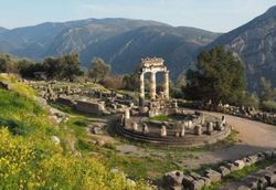 Athena Pronoia Delphi.jpg